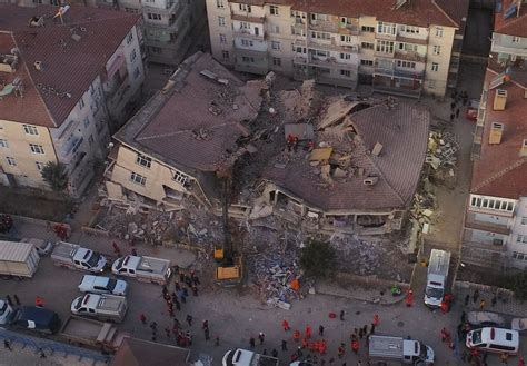 E­l­a­z­ı­ğ­­d­a­ ­d­e­p­r­e­m­ ­I­ ­S­o­n­ ­d­e­p­r­e­m­l­e­r­